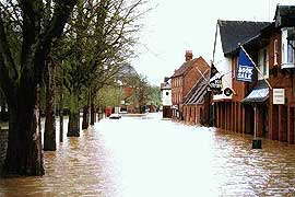 Stratford-upon-Avon's Waterside during Friday 10 April 1998